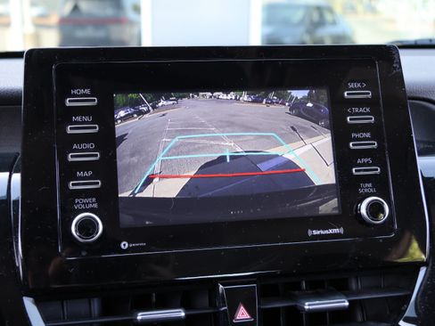 Used 2022 Toyota Camry SE FWD image 23