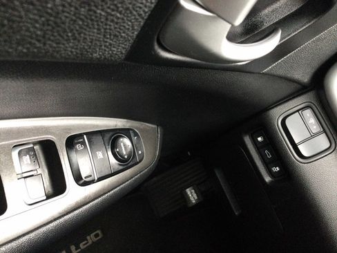 Used 2017 Kia Optima LX image 28