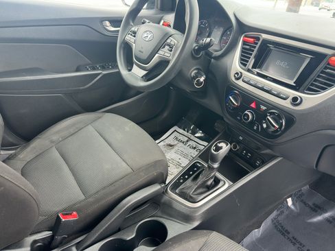 Used 2019 Hyundai Accent SE image 44