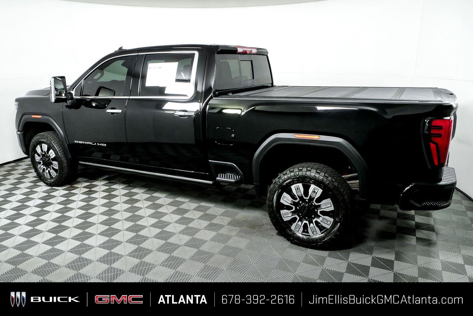 Used 2024 GMC Sierra 2500 Denali w/ Denali Reserve Package AWD/4WD image 29