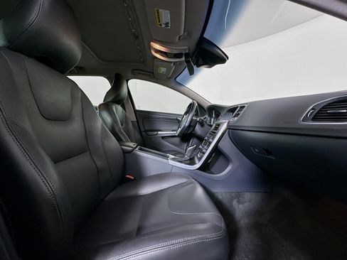 Used 2015 Volvo V60 T5 Premier AWD/4WD image 30