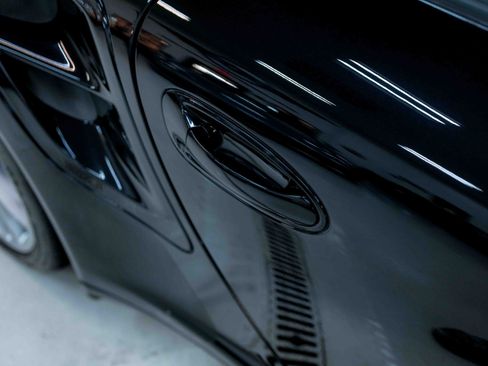 Used 2011 Porsche 911 Turbo S image 21