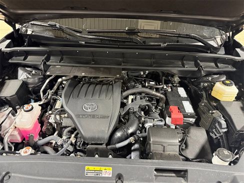 Used 2023 Toyota Highlander XLE image 27