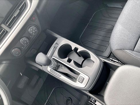 New 2026 Chevrolet Trax LS w/ LS Convenience Package FWD image 8