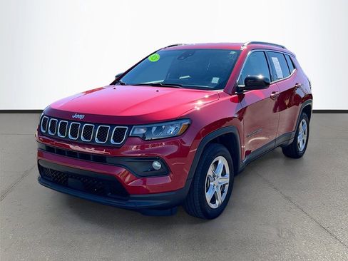 Certified 2023 Jeep Compass Latitude w/ Convenience Group image 3