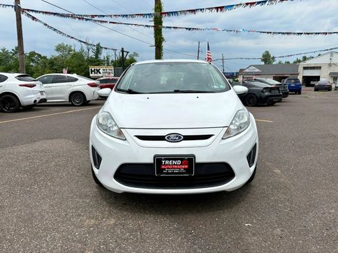 Used 2013 Ford Fiesta SE FWD image 8