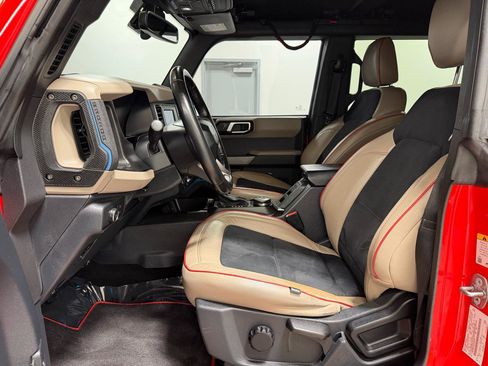 Used 2022 Ford Bronco Wildtrak AWD/4WD image 9