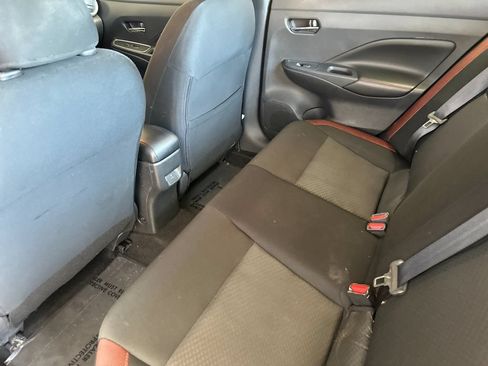 Used 2024 Nissan Versa SR FWD image 11