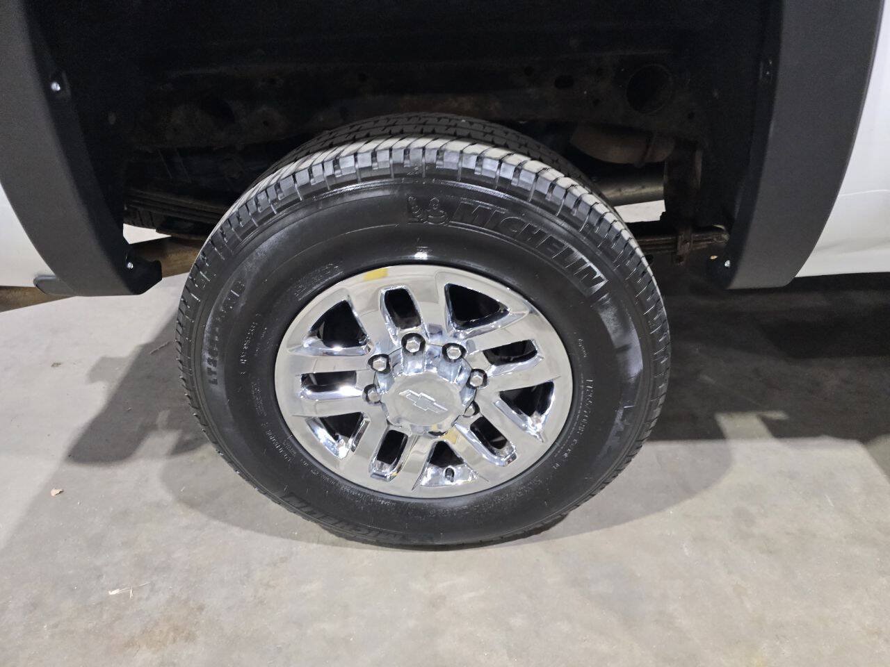 Used 2015 Chevrolet Silverado 2500 LT w/ LT Convenience Package AWD/4WD image 22