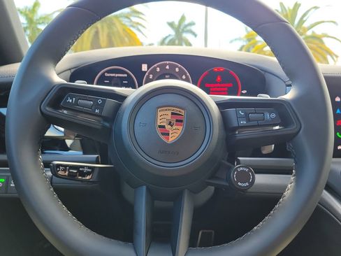 Used 2026 Porsche Panamera 4 image 29