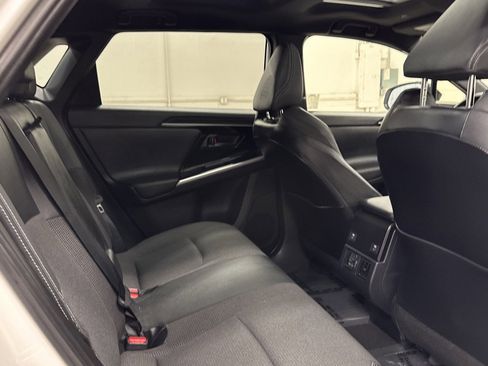 Used 2023 Toyota bZ4X XLE image 25
