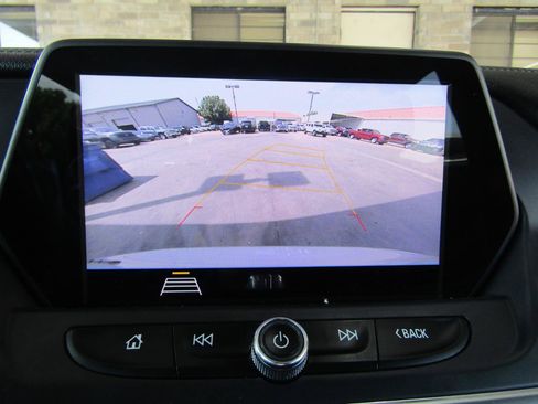 Used 2020 Chevrolet Blazer LT FWD image 16