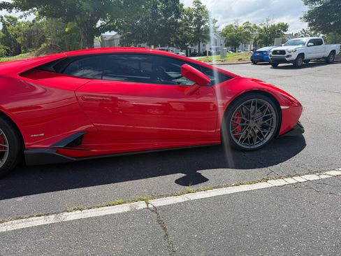 Used 2015 Lamborghini Huracan LP 610-4 AWD/4WD image 6