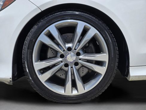 Used 2014 Mercedes-Benz E 350 Sedan image 36