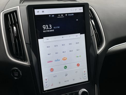 Used 2022 Ford Edge SEL w/ Class II Trailer Tow Package image 26