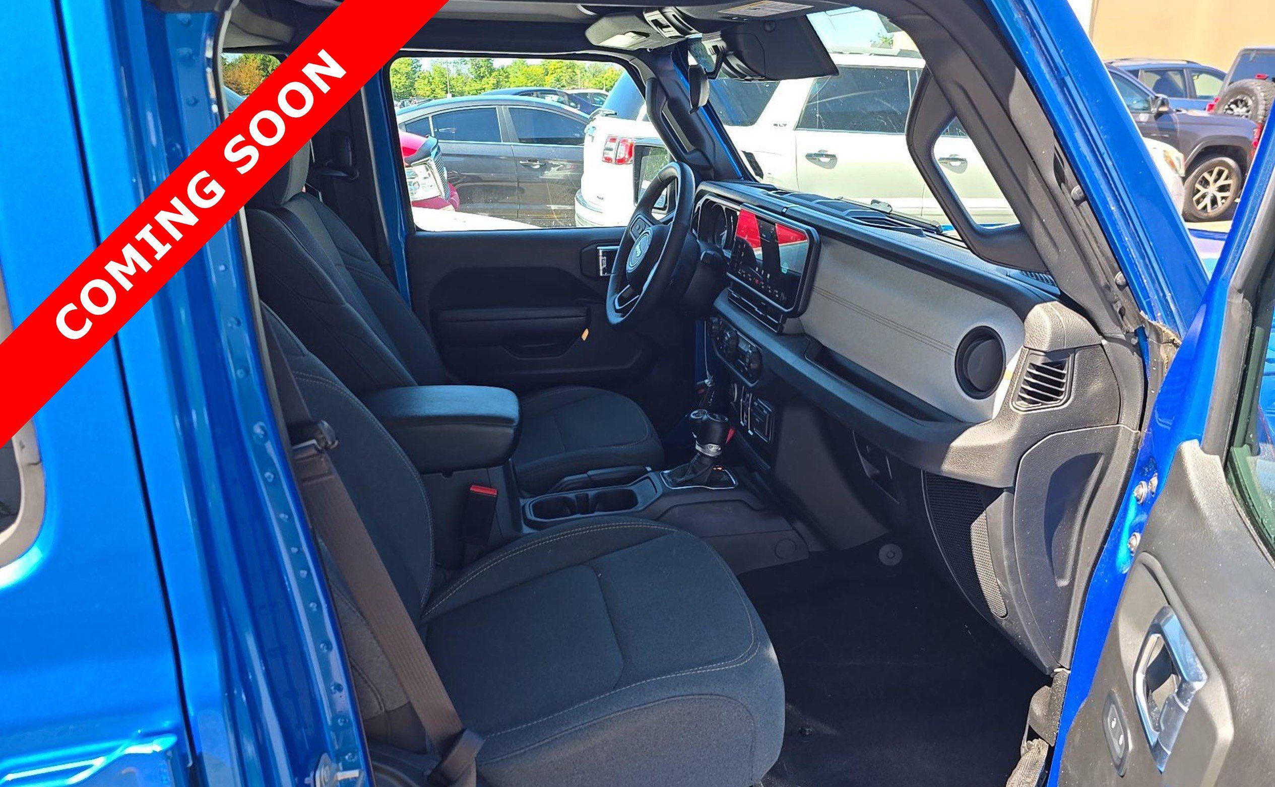 Used 2024 Jeep Wrangler Unlimited w/ Dual Top Group AWD/4WD image 5