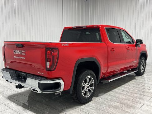 New 2026 GMC Sierra 1500 SLE image 5