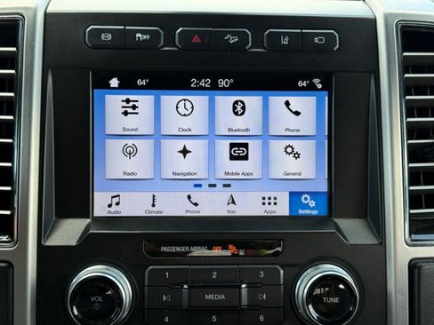 Used 2019 Ford F350 Platinum w/ Platinum Ultimate Package AWD/4WD image 16
