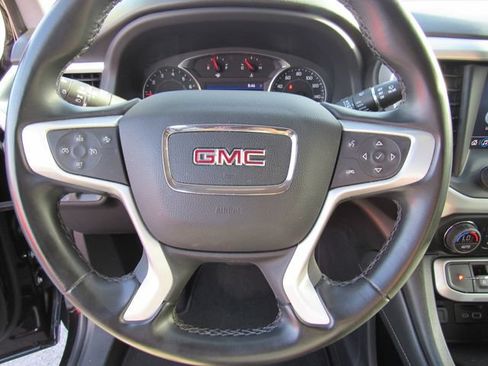 Used 2023 GMC Acadia SLT FWD image 31