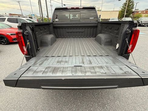 Used 2022 GMC Sierra 1500 Denali AWD/4WD image 6