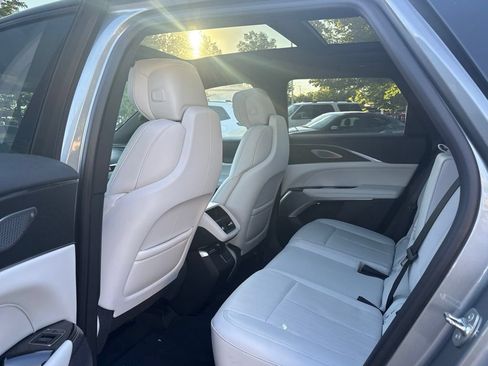 Used 2024 Cadillac Lyriq Sport AWD/4WD image 18