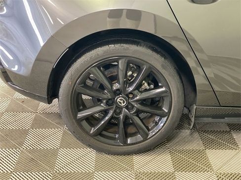 Used 2022 MAZDA MAZDA3 s image 18
