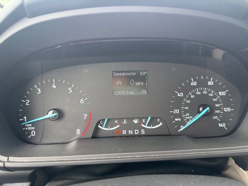 Used 2021 Ford EcoSport S AWD/4WD image 3
