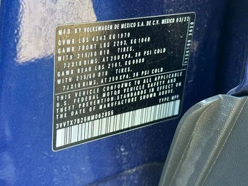 Certified 2022 Volkswagen Taos SE w/ Panoramic Sunroof Package image 28