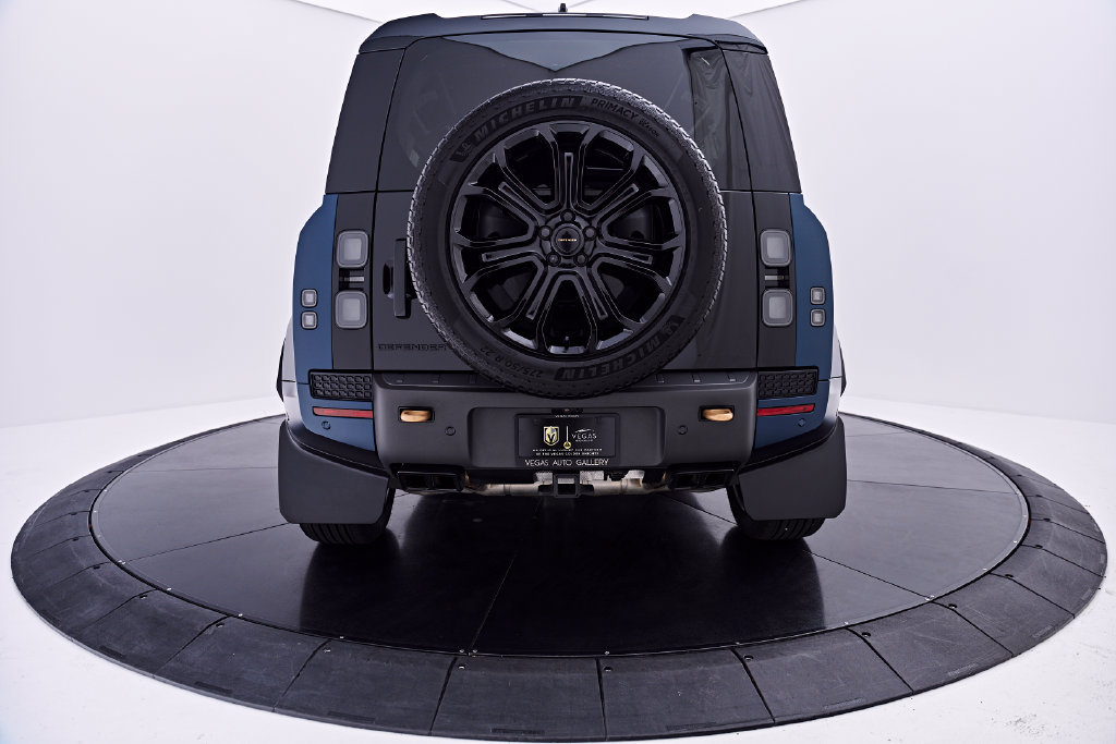 Used 2026 Land Rover Defender 110 OCTA AWD/4WD image 16