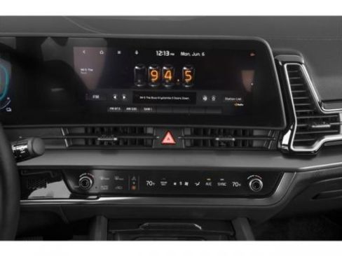 Certified 2023 Kia Sportage EX w/ EX Premium Package image 13