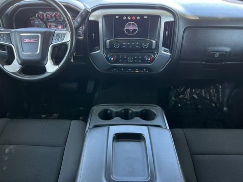 Used 2016 GMC Sierra 2500 SLE w/ SLE Preferred Package AWD/4WD image 4
