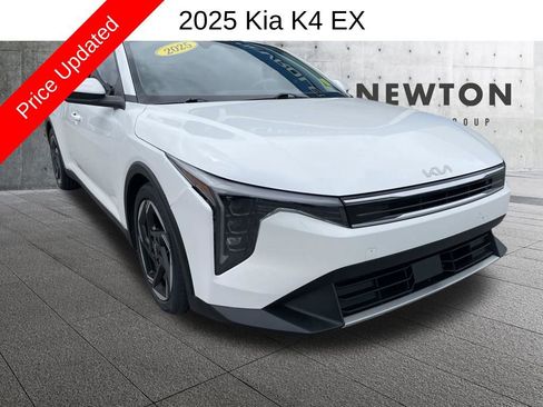 Used 2025 Kia K4 EX FWD image 1