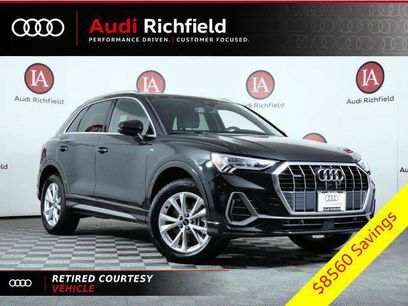 Certified 2025 Audi Q3 2.0T Premium w/ Convenience Package