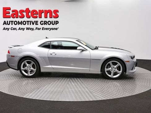 Used 2015 Chevrolet Camaro SS RWD image 4