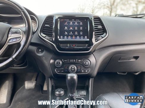 Used 2020 Jeep Cherokee Limited w/ Luxury Group image 24