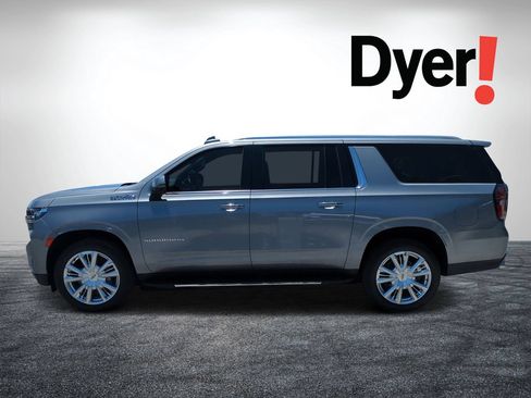 Used 2022 Chevrolet Suburban High Country AWD/4WD image 7