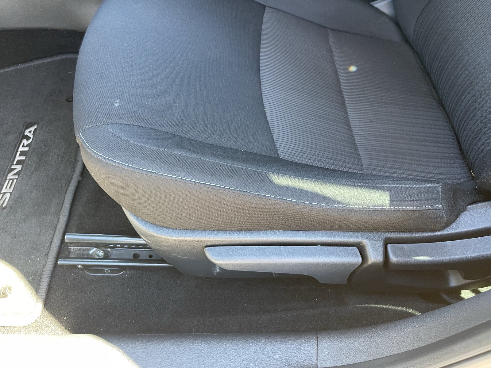 Used 2024 Nissan Sentra SV FWD image 21