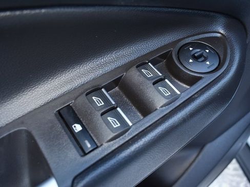 Used 2019 Ford Escape SEL image 15