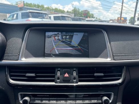 Used 2018 Kia Optima S FWD image 5