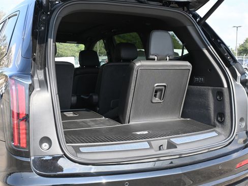 Used 2025 Cadillac XT6 Sport w/ LPO, Floor Liner Package image 21