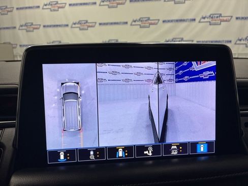 Used 2021 Chevrolet Suburban Z71 w/ Z71 Off-Road Package image 24