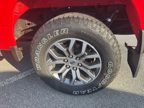 Used 2021 Ford F150 Lariat w/ Equipment Group 502A High image 8