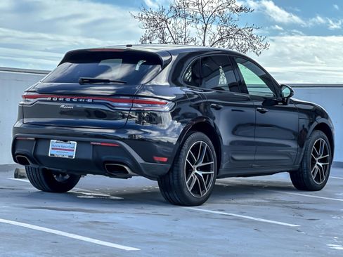 Used 2025 Porsche Macan image 8