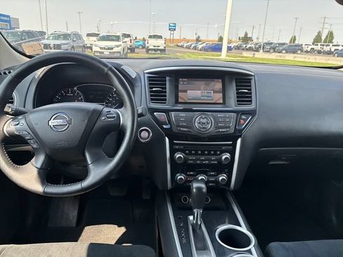 Used 2013 Nissan Pathfinder SV w/ Cargo Pkg AWD/4WD image 12