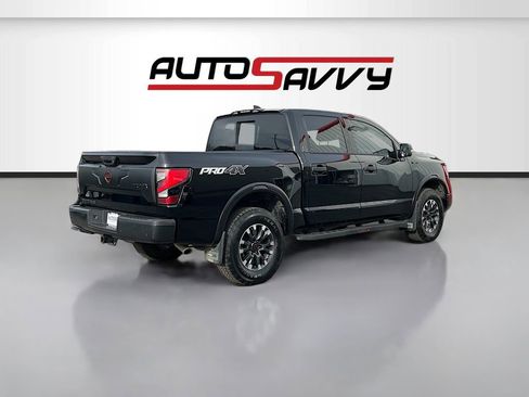 Used 2024 Nissan Titan PRO-4X w/ Pro-4x Convenience Package image 7