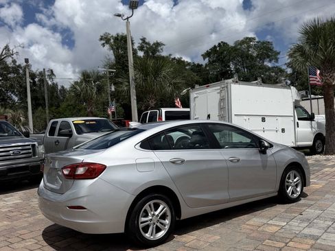 Used 2018 Chevrolet Cruze LT w/ LT Fleet Convenience Package FWD image 7