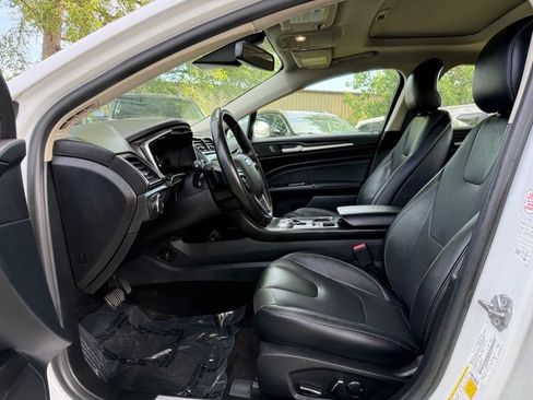 Used 2019 Ford Fusion Titanium AWD/4WD image 10
