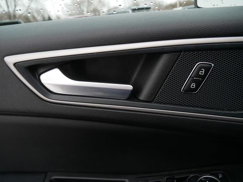 Used 2024 Ford Edge SEL image 27