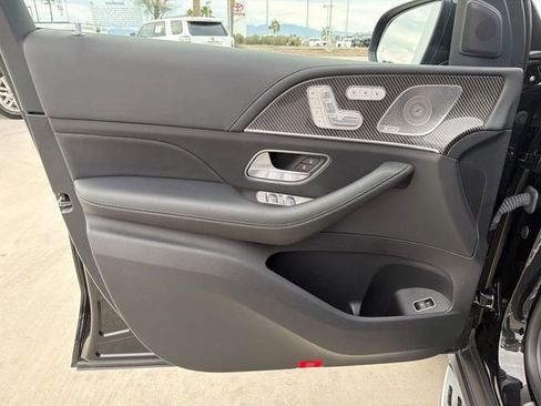 Used 2024 Mercedes-Benz GLS 63 AMG 4MATIC image 9