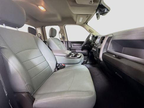 Used 2019 RAM 1500 Tradesman w/ Chrome Plus Package RWD image 28